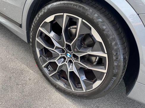 Used 2024 BMW X7 xDrive40i w/ M Sport Package image 6