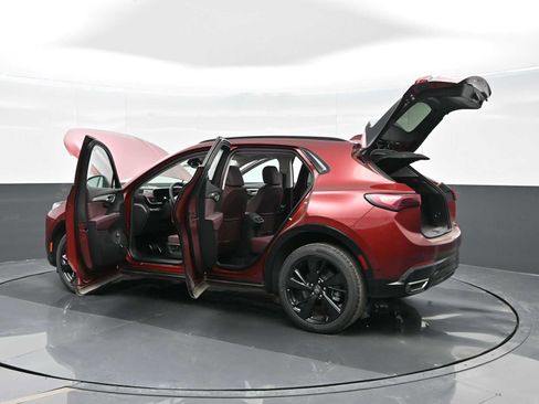 Used 2024 Buick Envision Sport Touring image 40