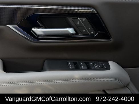 New 2026 GMC Yukon XL Elevation w/ Elevation Premium Package AWD/4WD image 21