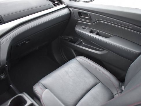 Used 2025 Honda Odyssey Sport-L image 21