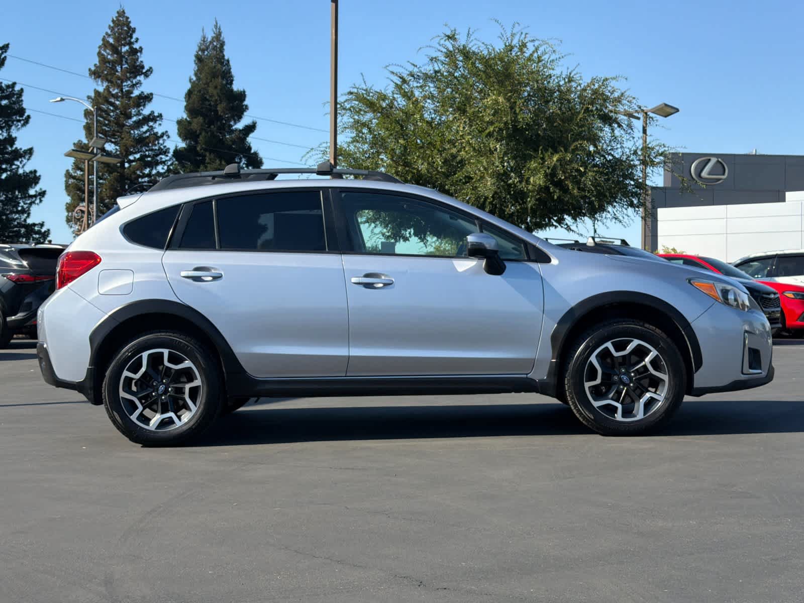 Used 2017 Subaru Crosstrek 2.0i Limited AWD/4WD image 6