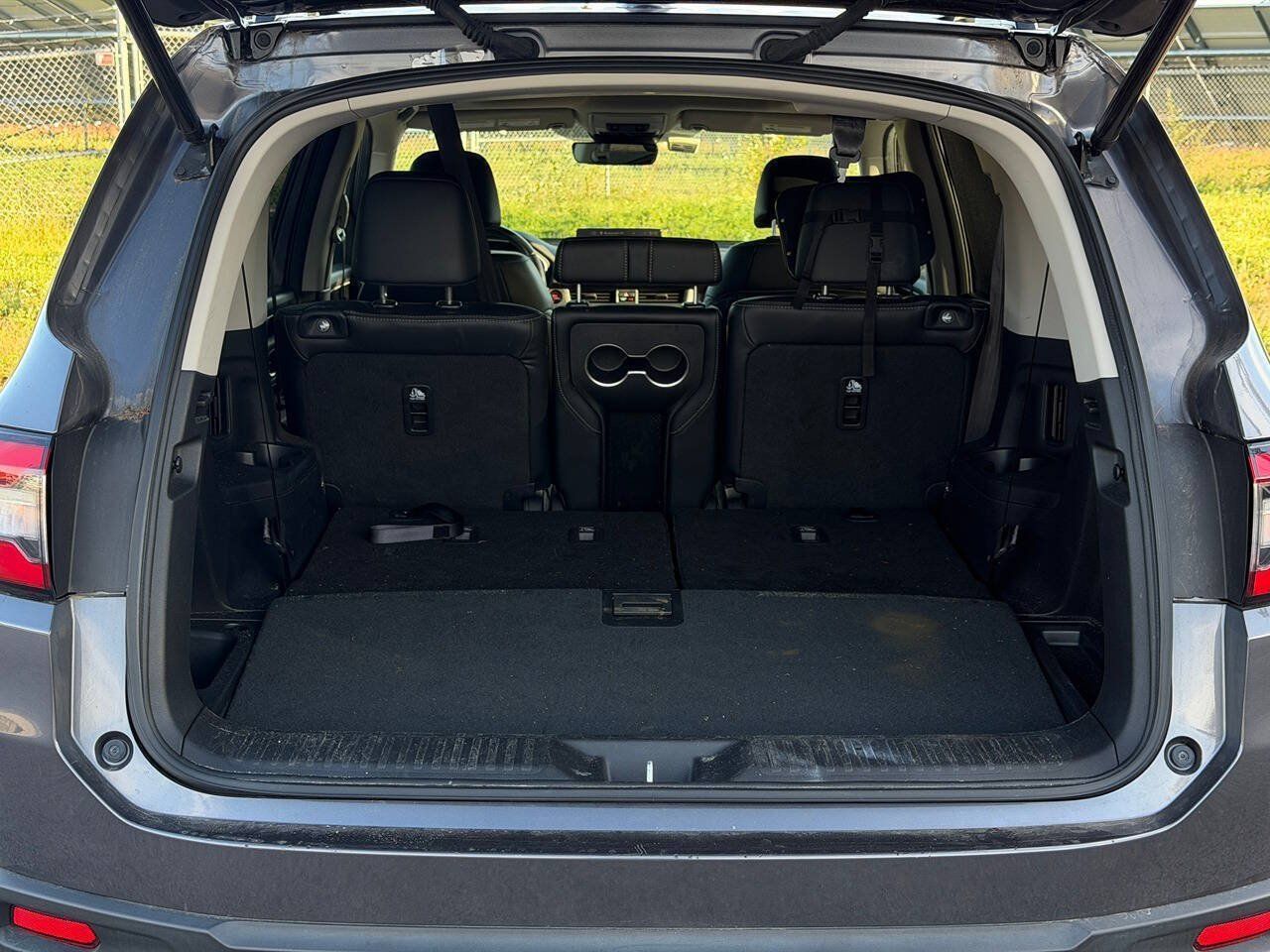 Used 2023 Honda Pilot Touring image 11