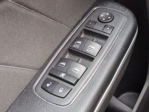 Used 2023 Dodge Charger GT image 19