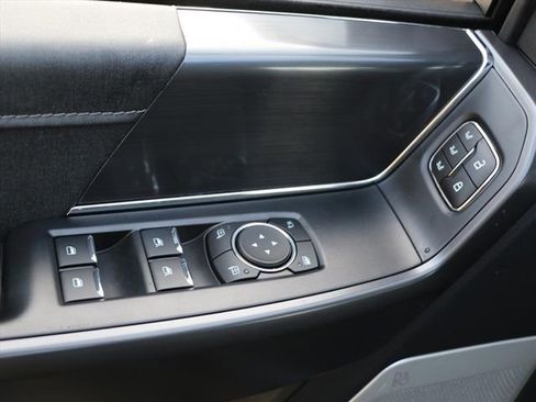 New 2025 Ford F150 Lariat w/ Equipment Group 502A High image 19