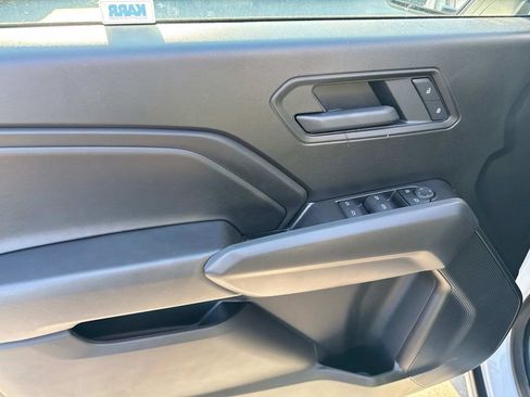 New 2025 Chevrolet Colorado W/T image 14