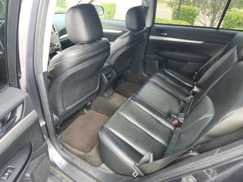 Used 2014 Subaru Outback 2.5i Premium AWD/4WD image 8