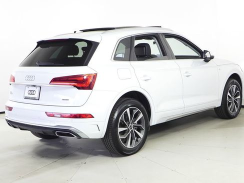 Used 2023 Audi Q5 2.0T Premium w/ Convenience Package image 7