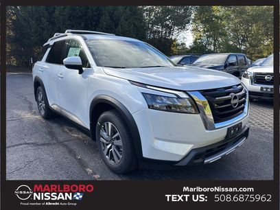 New 2025 Nissan Pathfinder SL