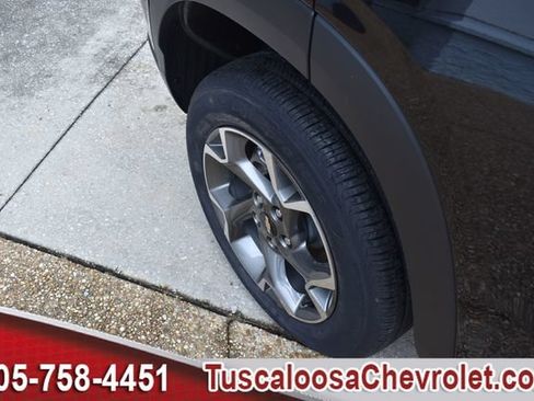 Certified 2025 Chevrolet Trax LT FWD image 13