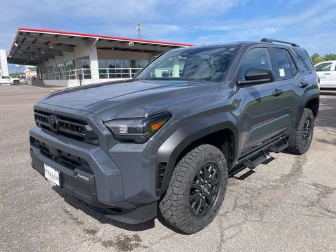 New 2026 Toyota 4Runner SR5 image 3