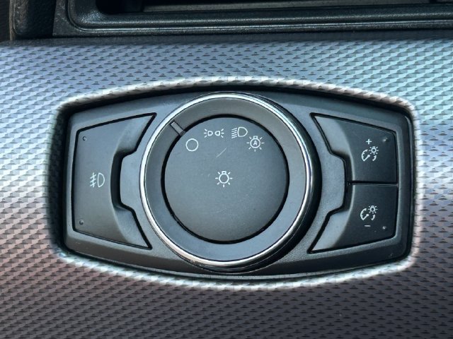 Used 2016 Ford Mustang Coupe RWD image 21