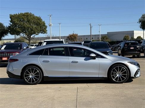 Used 2022 Mercedes-Benz EQS 450+ Sedan image 3