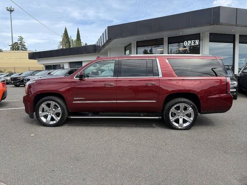 Used 2019 GMC Yukon XL Denali w/ Denali Ultimate Package AWD/4WD image 2