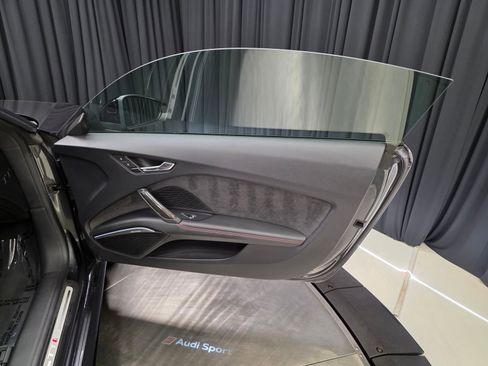 Used 2019 Audi TT RS image 32