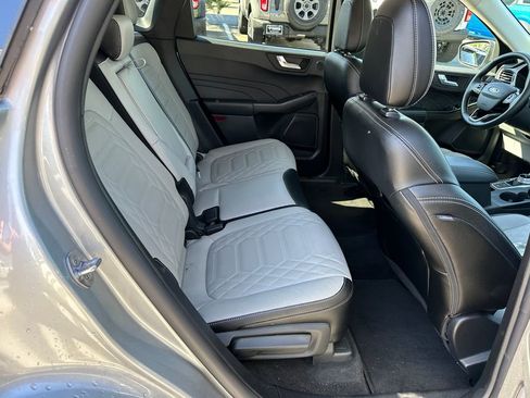 Used 2024 Ford Escape SE w/ PHEV Premium Package FWD image 20