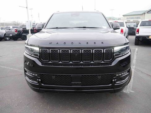 New 2025 Jeep Wagoneer L Series II image 2