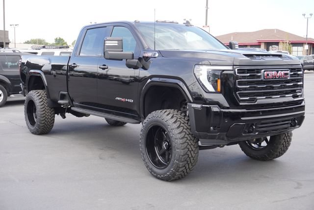 Used 2025 GMC Sierra 3500 AT4 w/ AT4 Premium Plus Package AWD/4WD image 17