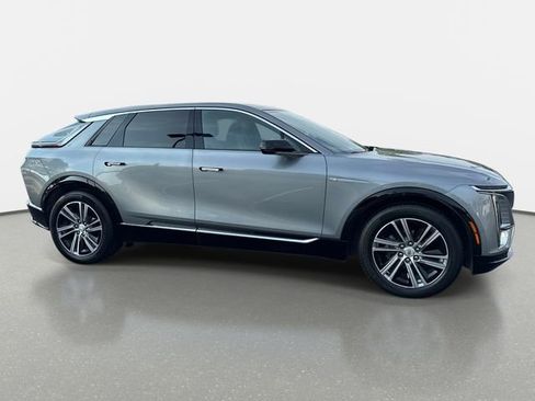 Certified 2024 Cadillac Lyriq Luxury w/ LPO, Floor Liner Package AWD/4WD image 7