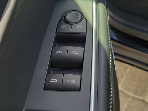 New 2026 GMC Acadia Elevation w/ Elevation Premium Package FWD image 21