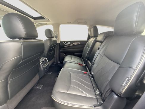Used 2019 INFINITI QX60 Luxe w/ Essential Package image 24