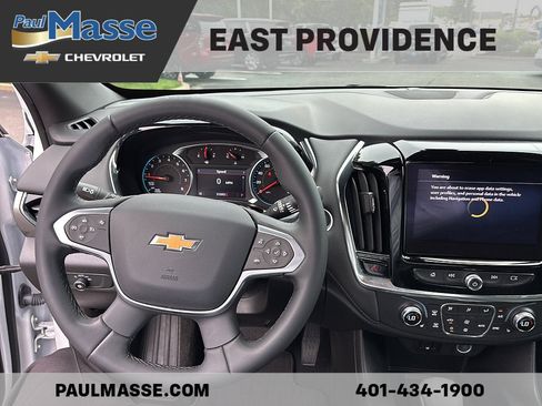 Certified 2023 Chevrolet Traverse LT w/ Rear Camera Mirror Package AWD/4WD image 12