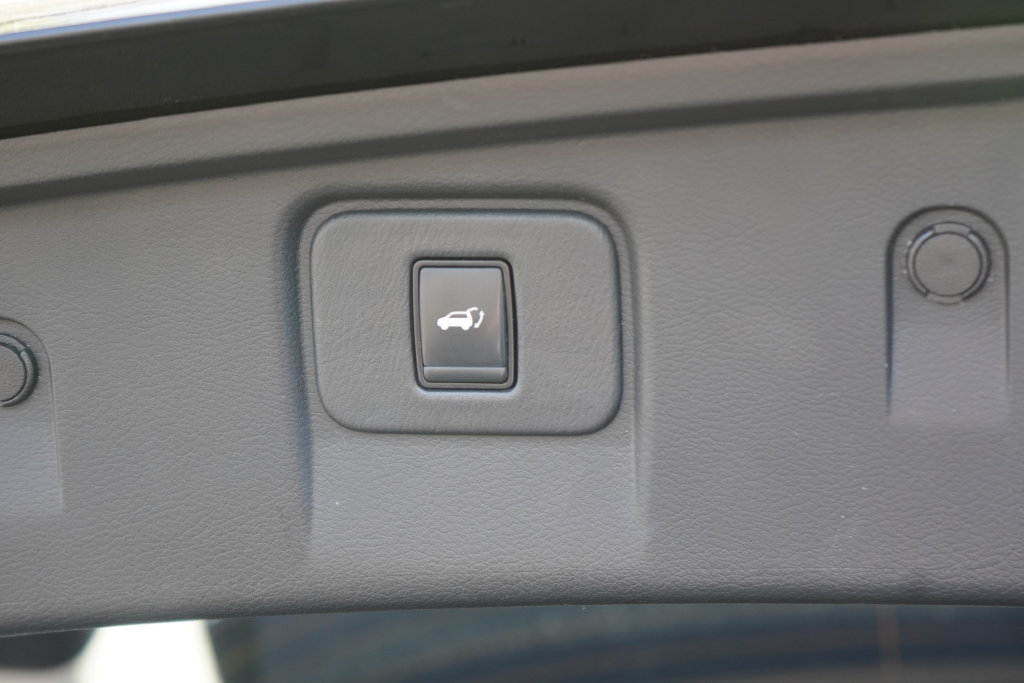 Used 2018 Nissan Murano Platinum AWD/4WD image 10