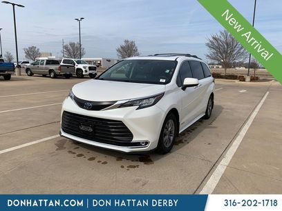 Used 2021 Toyota Sienna XLE