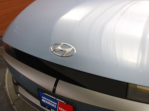 Used 2023 Hyundai Ioniq 5 SEL image 35