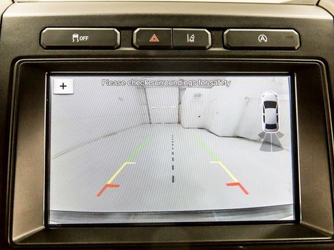 Used 2019 Ford Expedition XLT w/ Equipment Group 202A RWD image 14