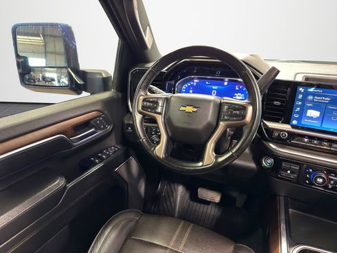 Used 2024 Chevrolet Silverado 2500 High Country w/ High Country Premium Package AWD/4WD image 21