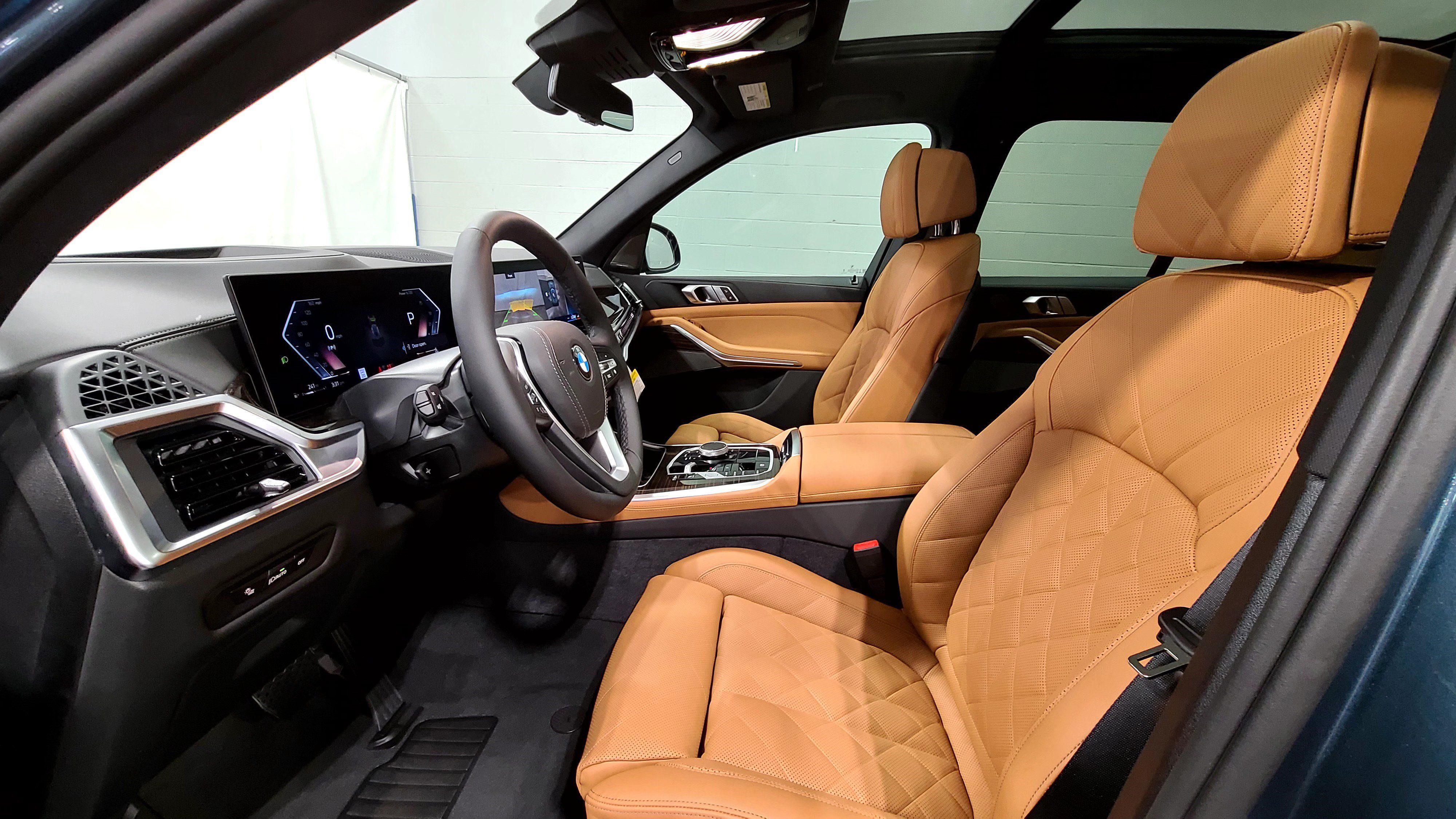 Used 2026 BMW X5 sDrive40i w/ Premium Package RWD image 12