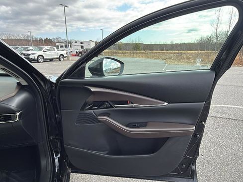 Certified 2025 MAZDA CX-30 2.5 Turbo w/ Premium Plus Pkg image 16