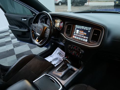Used 2020 Dodge Charger Scat Pack w/ Dynamics Package image 37