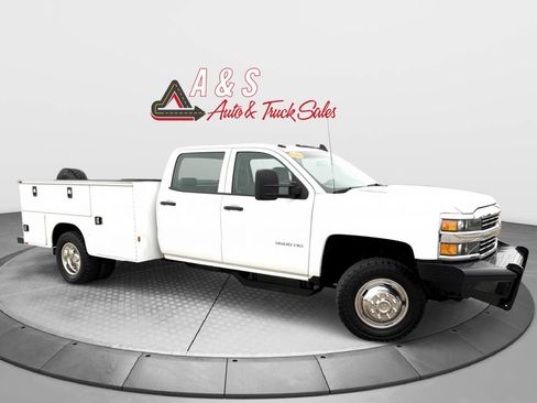 Used 2016 Chevrolet Silverado 3500 W/T image 1