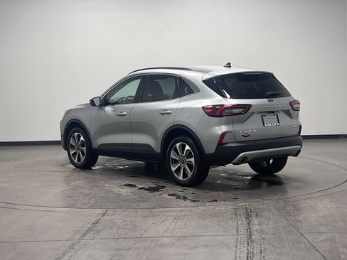 Used 2024 Ford Escape Platinum image 6