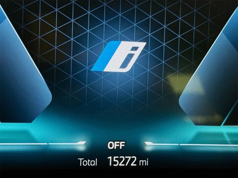 Certified 2024 BMW 330e w/ Premium Package image 12