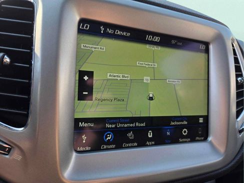 Used 2021 Jeep Compass Latitude w/ Sun and Sound Group AWD/4WD image 27