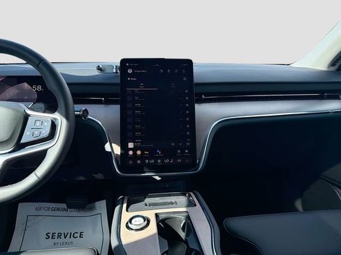 Used 2025 Volvo EX90 Ultra image 17