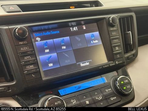 Used 2016 Toyota RAV4 Limited image 19