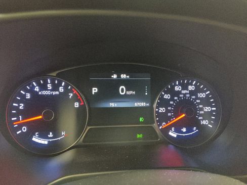 Used 2019 Kia Soul ! FWD image 23