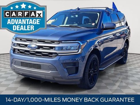 Certified 2022 Ford Expedition XLT image 3