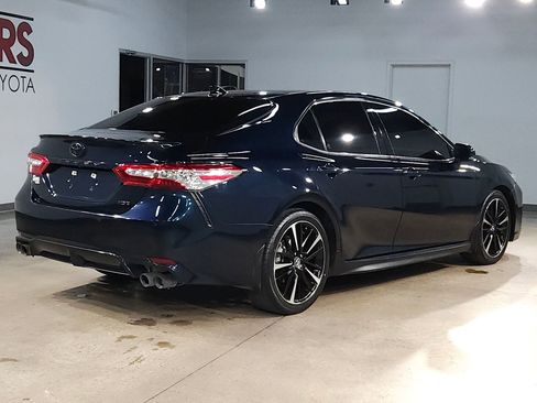 Used 2020 Toyota Camry XSE image 7