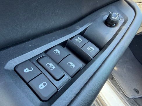 New 2026 Jeep Grand Cherokee L 4WD image 17