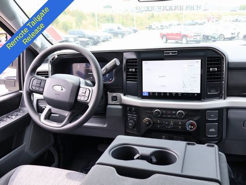 New 2026 Ford F250 XLT w/ XLT Premium Package AWD/4WD image 13