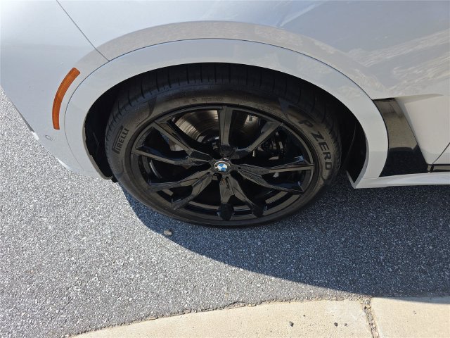 Used 2026 BMW X7 M60i AWD/4WD image 10