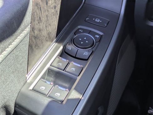 New 2025 Ford F250 Lariat w/ Lariat Ultimate Package image 21