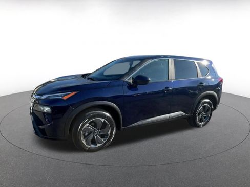 Used 2025 Nissan Rogue SV image 8