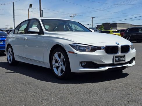 Used 2015 BMW 328i xDrive Sedan AWD/4WD image 4