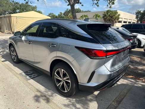 Used 2025 Lexus RX 350 Premium w/ Accessory Package (Z1) FWD image 5