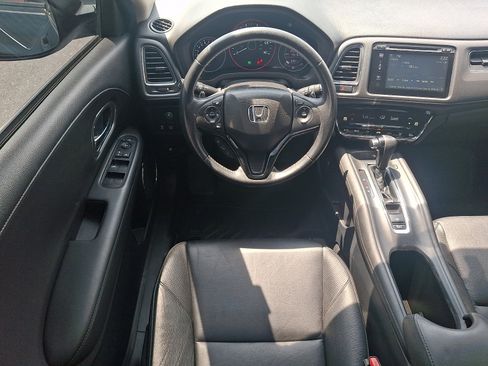 Used 2017 Honda HR-V EX-L image 11